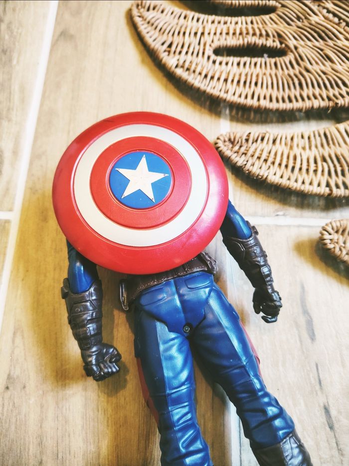 💫Captain america grande figurine électronique sonore de 30 cm Avengers Marvel Hasbro - photo numéro 3
