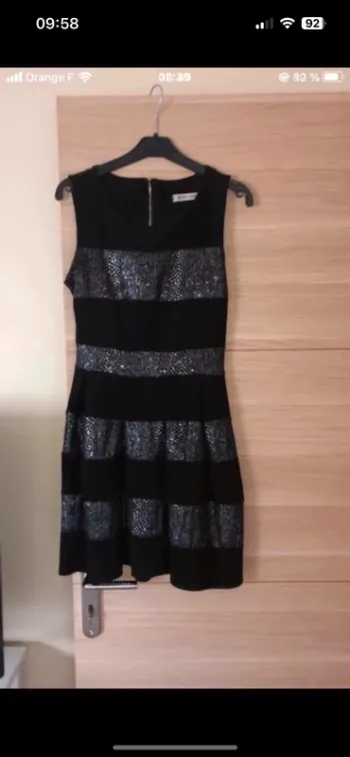 Robe patineuse noire argentée