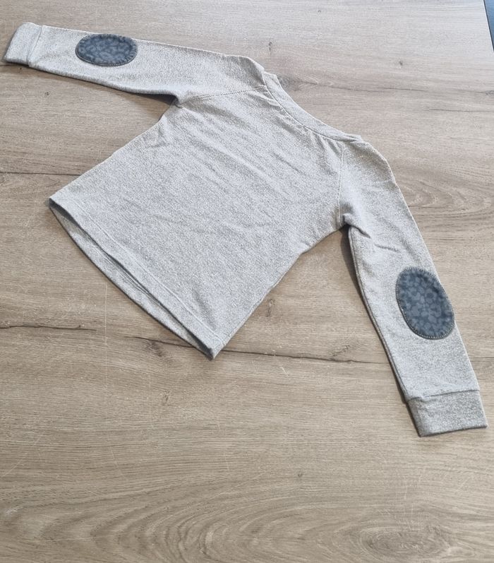 Pull fin Gianfranco Ferré 3-4 ans - photo numéro 3