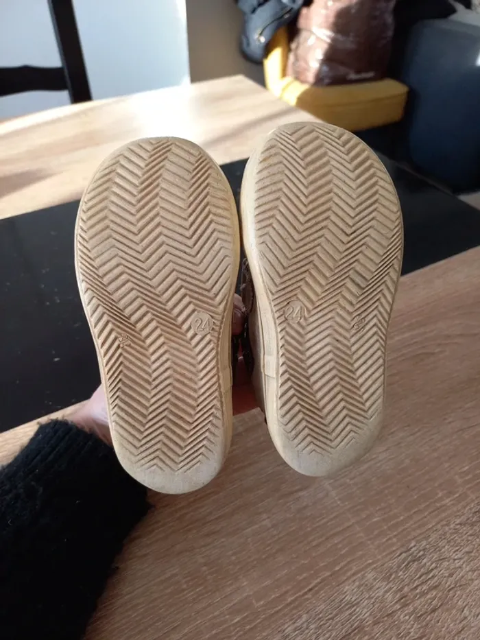 Chaussures garçon 24 - photo numéro 5