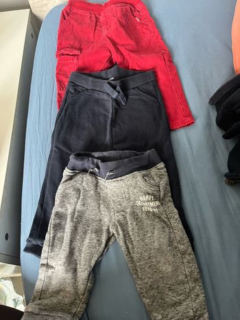 Lot de pantalon en 18 mois