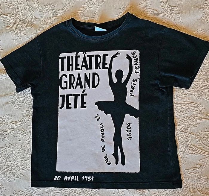 Tee short Zara 6/7ans - photo numéro 2