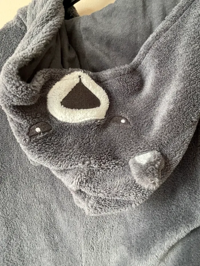 Sur pyjama - photo numéro 4
