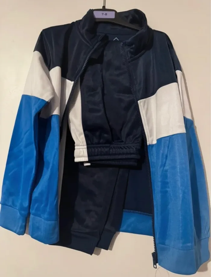 jogging bleu - photo numéro 3