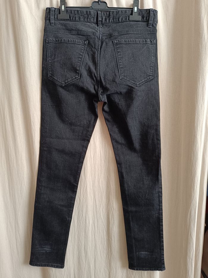 Jean noir - photo numéro 3