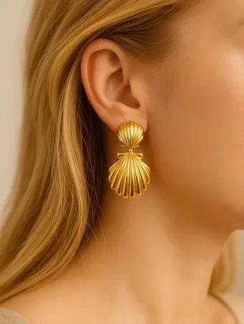 Boucles d’oreilles coquillage doré en acier inoxydable – Neuf