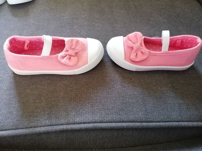 Lot 4 paires de chaussures / ballerine p 23 fille - photo numéro 6