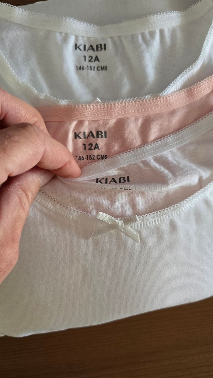 Neufs (non portés) 🩷🥰🤩 maillots de corps mc 12 ans fille 🤩🥰🩷 - photo numéro 4