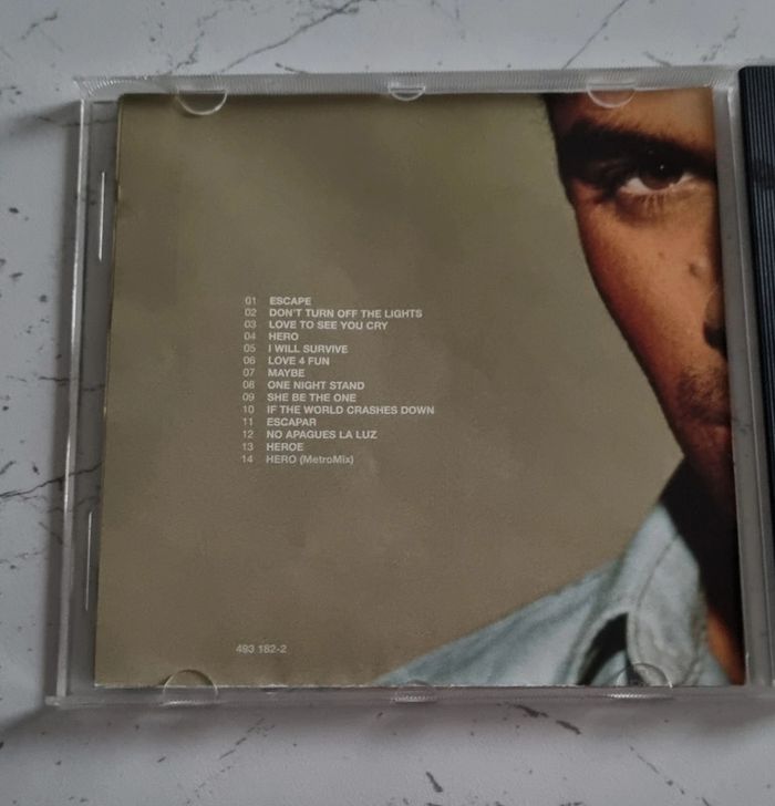 CD Enrique Iglesias "Escape" - photo numéro 6