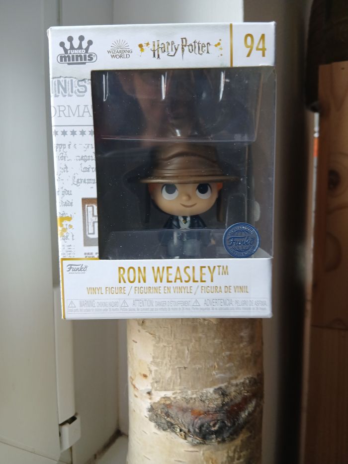 Ron Weasley figurine