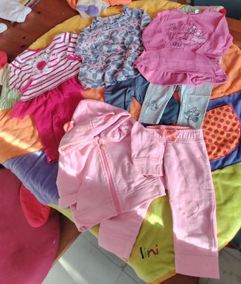 Lots de 3 ensembles et 1 jogging offert 3 mois