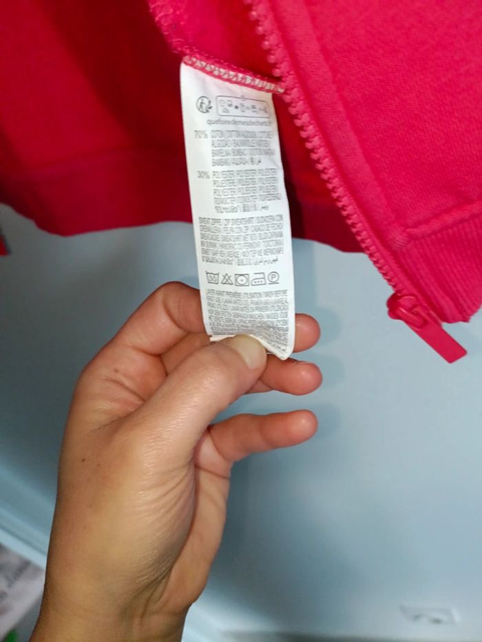 Veste à capuche Kiabi - Taille XS (convient aussi au S) - Très bon état - photo numéro 4