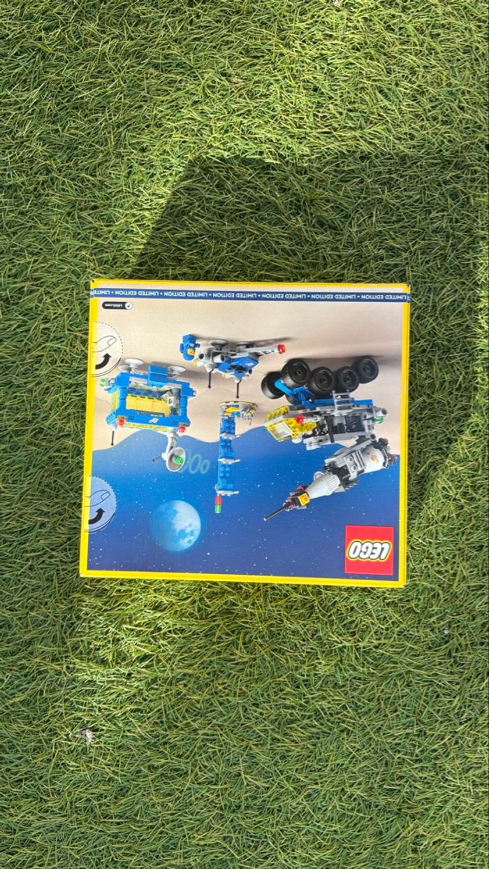 Lego set Micro Rocket Launchpad édition limitée - photo numéro 2