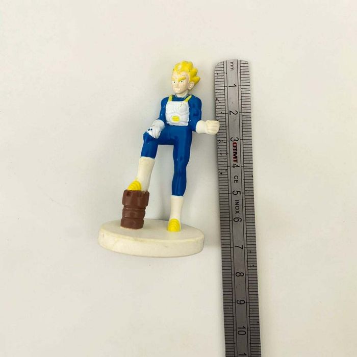 Figurine Vegeta Super Saiyan - Dragon Ball Z (6 cm) - photo numéro 2