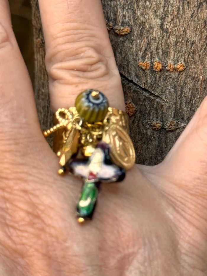 Bague large réglable habaha Paris breloques croix noeud vierge perles - photo numéro 3