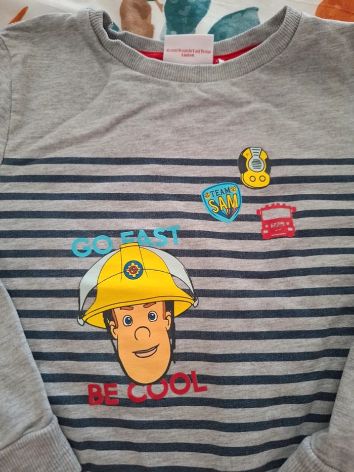 Pull Sam le pompier 🥨 - photo numéro 2