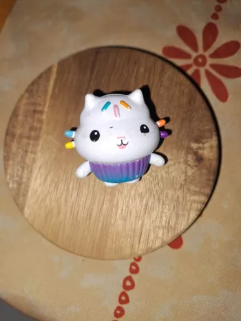 Figurine petit choux gabby chat