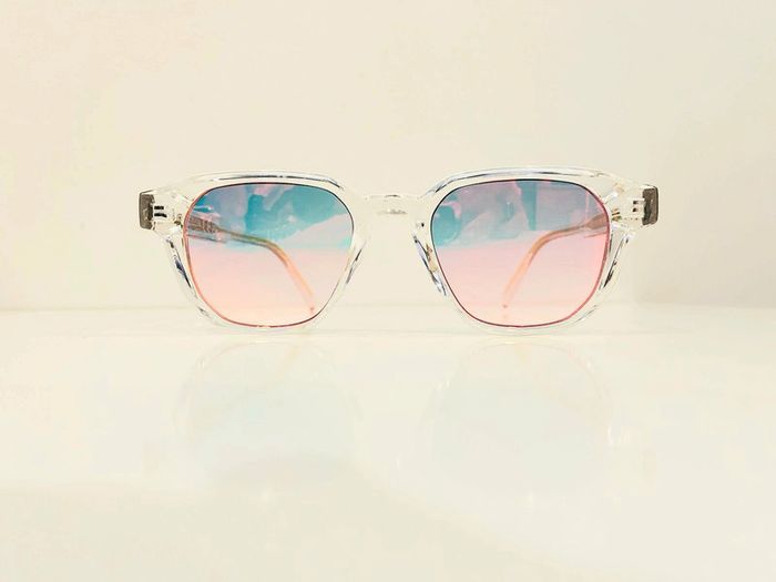 Lunette de soleil mixte transparente verres miroités uv protection taille moyenne - photo numéro 2