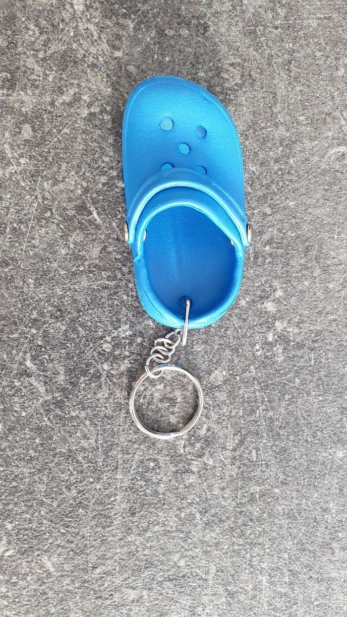 Porte clé crocs neuf