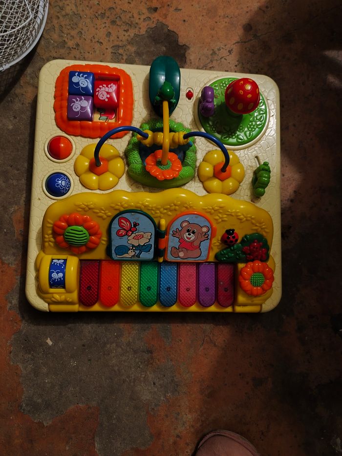 Table d'activité éveil