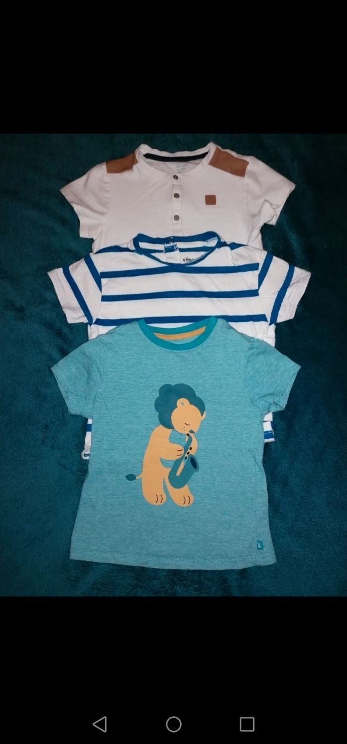 Lot de t-shirt 24 mois 🚨 TBE