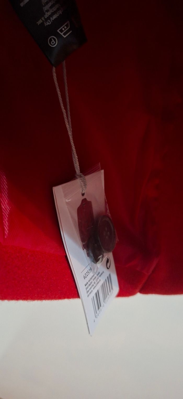 Manteau rouge - photo numéro 7