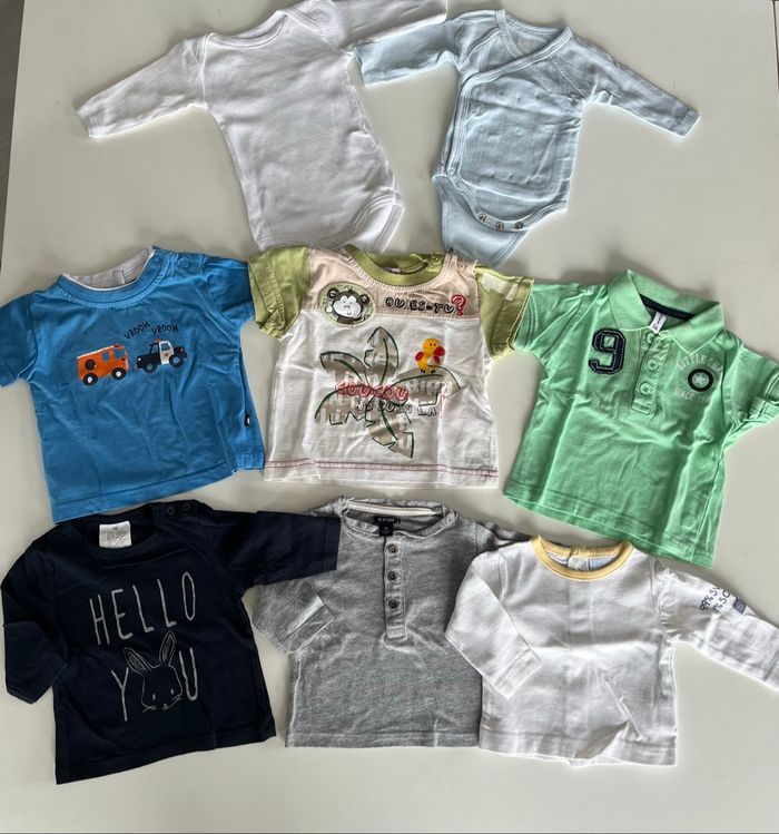 Lot de 8 vêtements bébé 1 mois mi-saison
