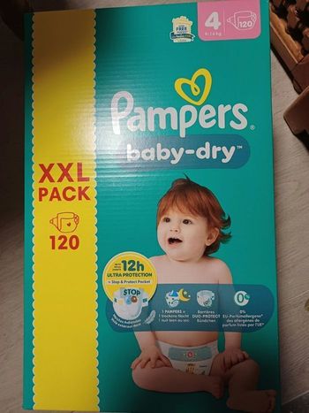 120 couches pampers taille 4