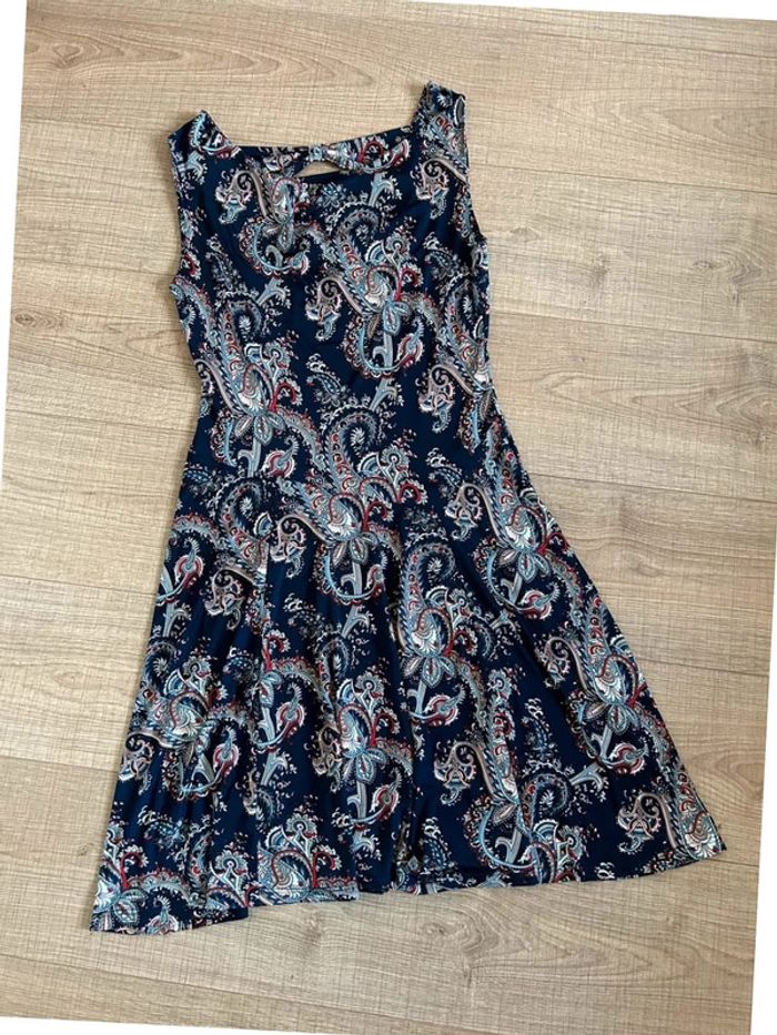 Robe imprimée sans manches Jacqueline Riu taille 38 jamais portée - photo numéro 11