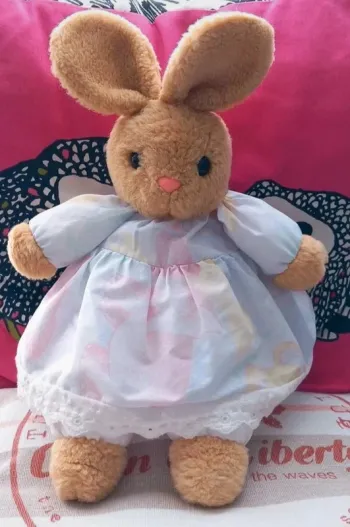 Peluche lapin vintage Anna Club Plush 40 cm 1995