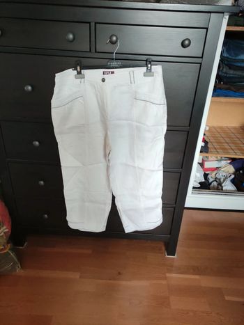 Pantacourt lin blanc 44