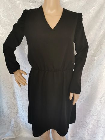 Robe. Noir. Taille 36 Gérard Pasquier