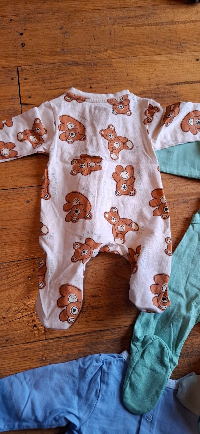 Lots 4 pyjamas - photo numéro 6