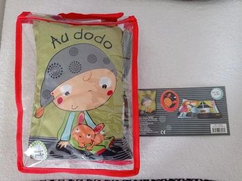 Livre éveil bébé tissu oreiller Au dodo neuf