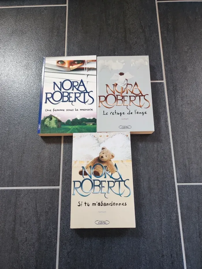 Lot de 3 romans de Nora Roberts
