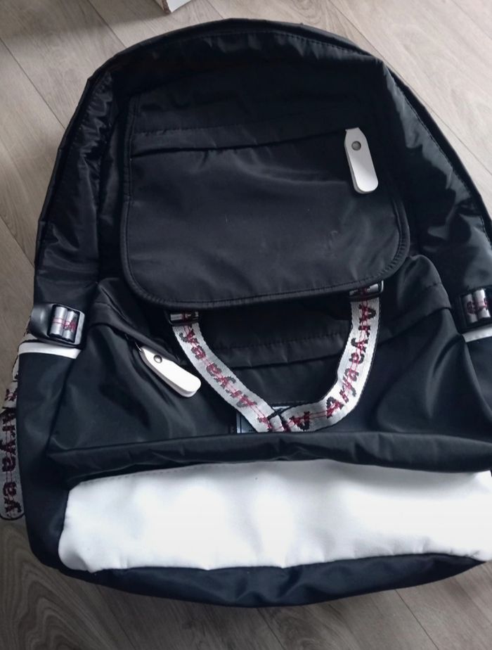 Sac à dos scolaire - photo numéro 2