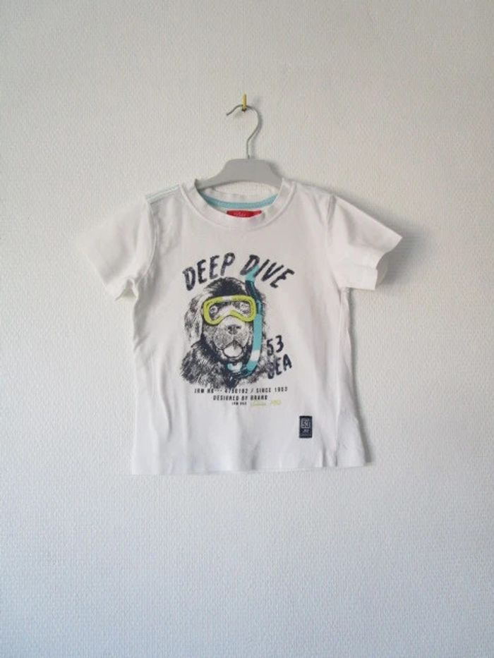 T-shirt chien plongée Tissaia 5 ans TBE