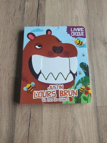 Justin l'ours brun n'a pas de chance