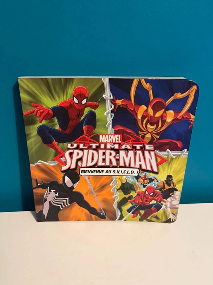 Livre Marvel ultimate Spiderman