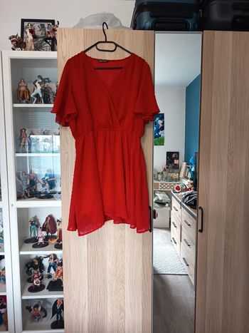Robe rouge plumetis neuve shein - Taille L 40-42