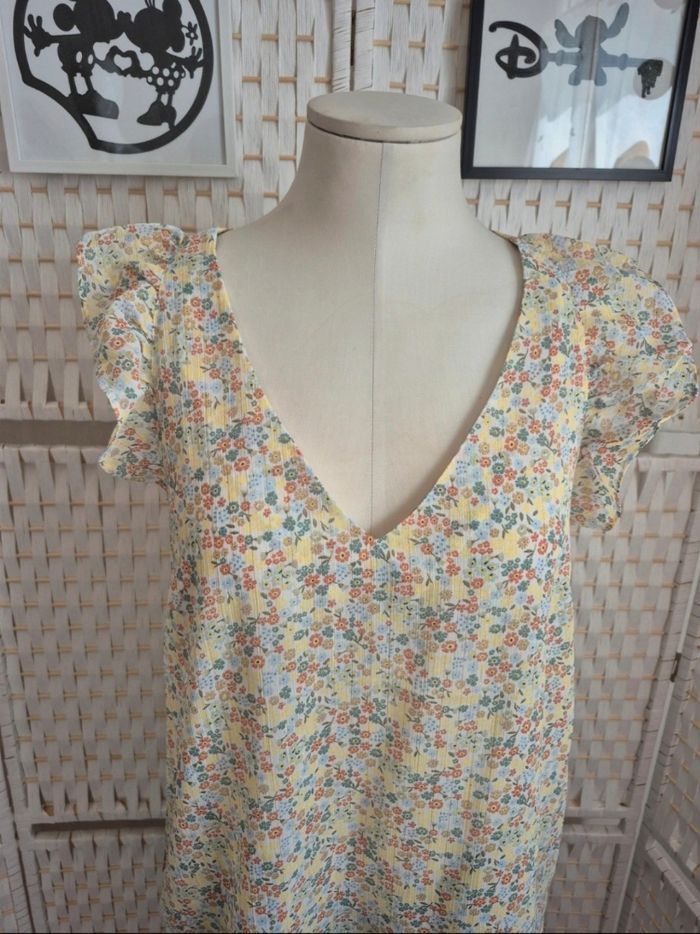 💕jolie blouse/ top fleuri bizzbee femme TL/ 40💕 - photo numéro 3