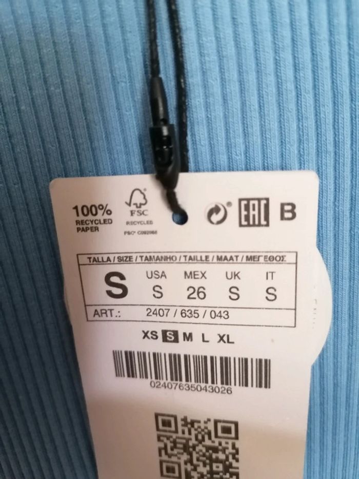 Robe longue moulante Stradivarius neuve - photo numéro 5