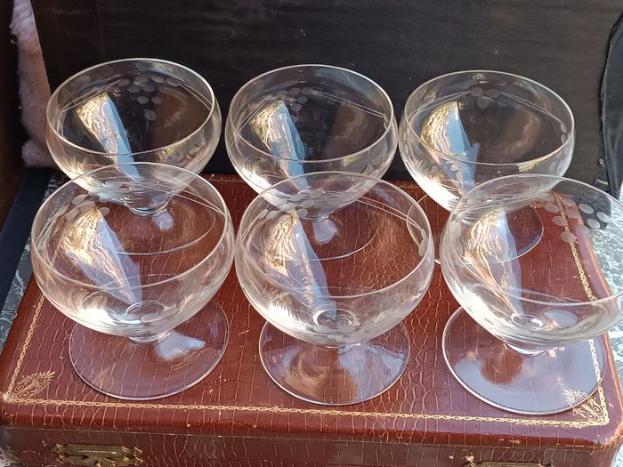 6 coupes en verre gravé - photo numéro 3