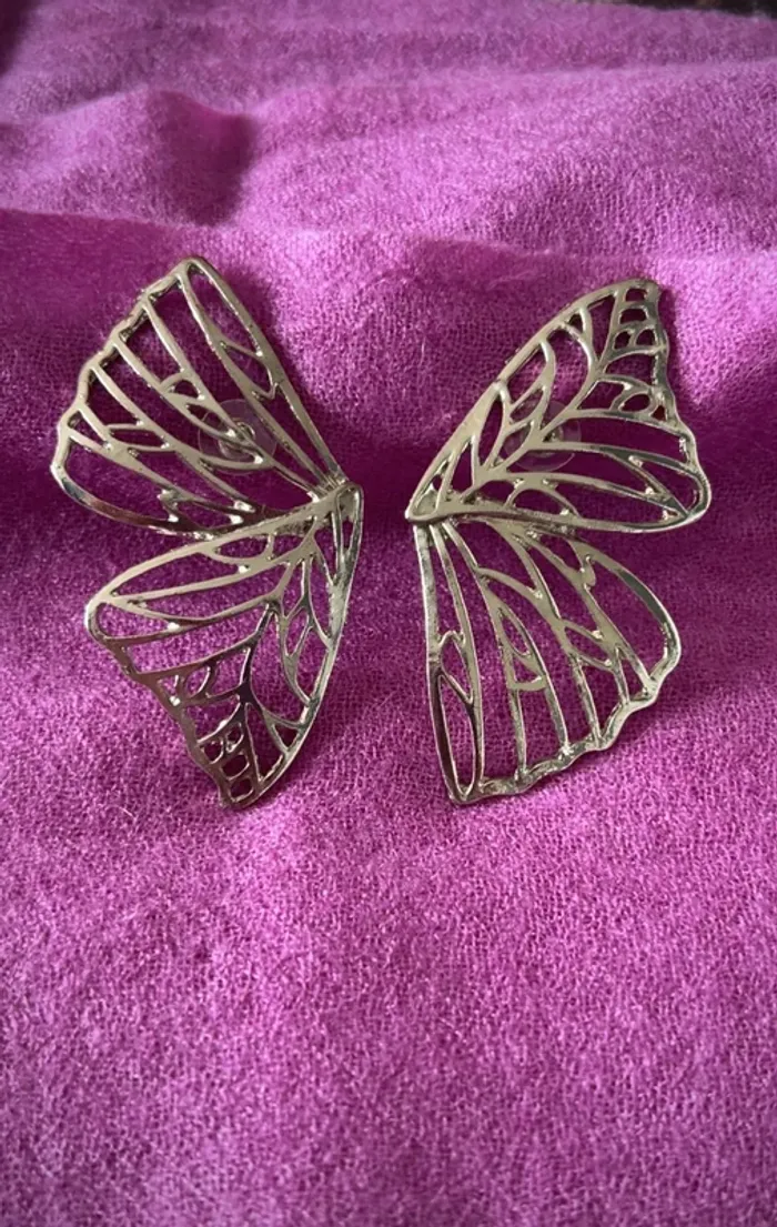 Boucles d'oreilles 🦋🩶