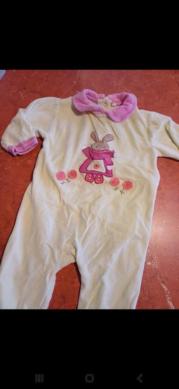 Pyjama bébé taille 12 mois