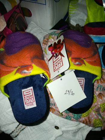 Chausson neuf big hero juste le dessous jauni 29 30