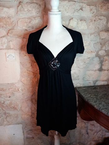 Robe mi-longue