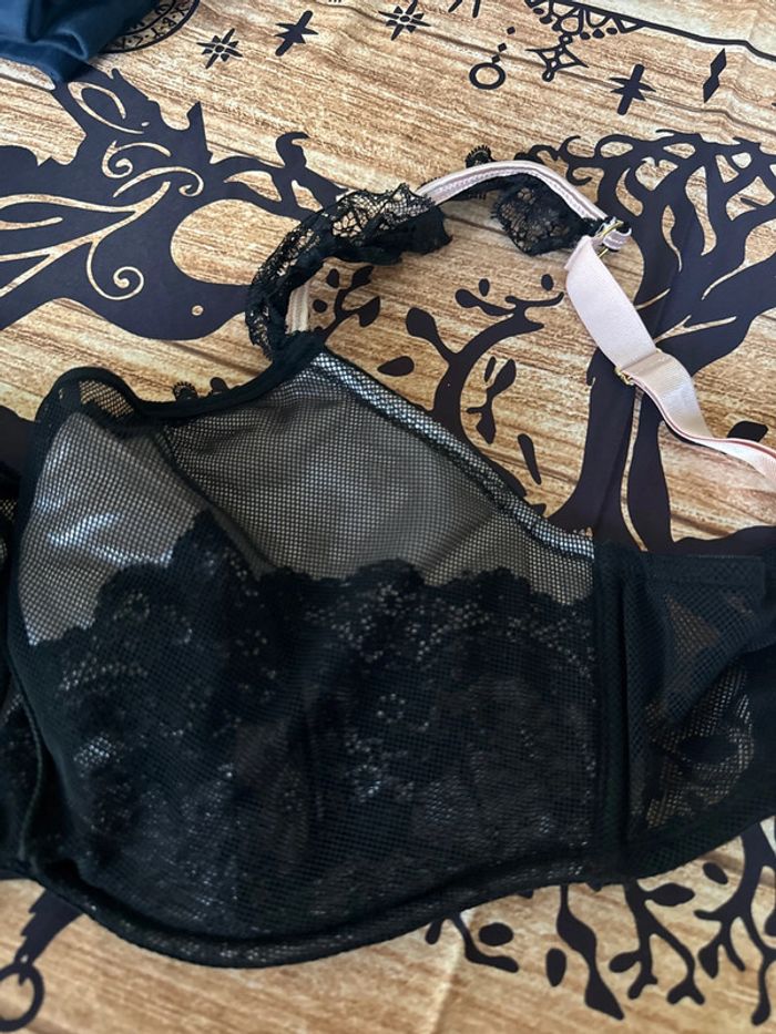 Soutien gorge noir et rose grande taille - photo numéro 3