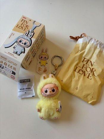 PopMart Labubu The Monsters Pin For Love « F »