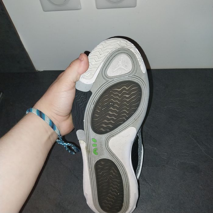 Basket Jordan Tatum 2 Néon ~ Basket-ball ~ Blanche Noire Verte ~ pointure 44 - photo numéro 10